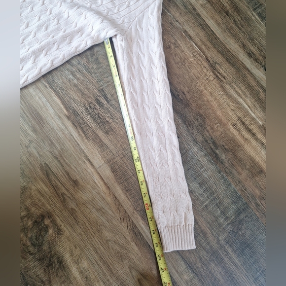 Brandy Melville Cropped Cable Knit Sweater size Small - Picture 10 of 12